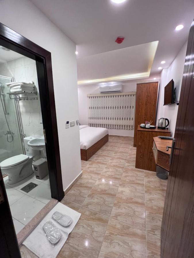 Petra Family Hotel Wadi Musa Exterior photo